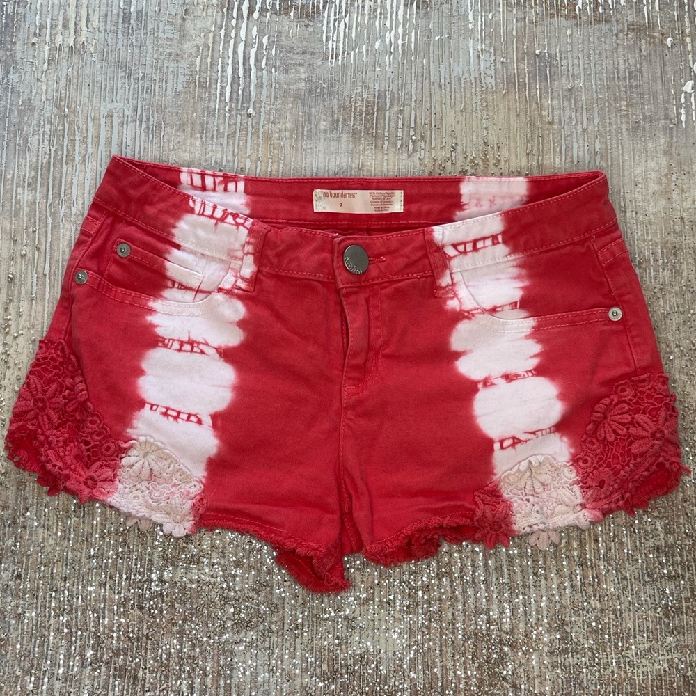 No boundaries sz 7 tie dye shorts